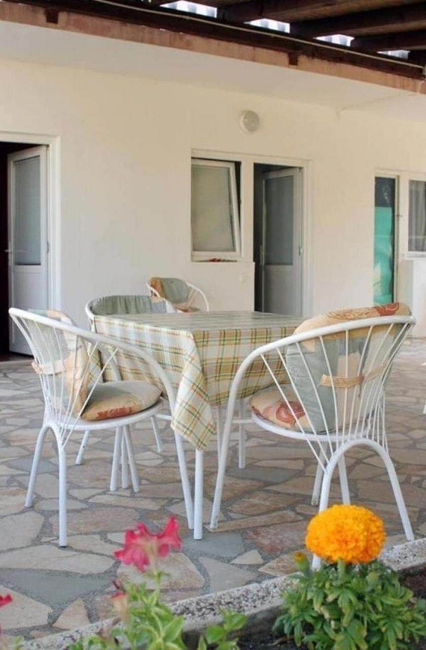 Apartments Vinko Vir Luaran gambar